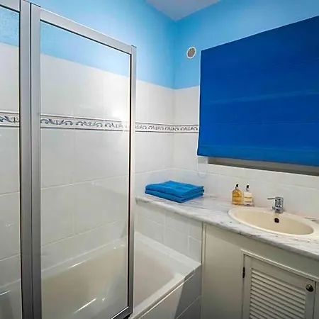 ヴィラ Sleeps 14 Pool Air Con Wifi ラゴス