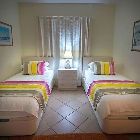 Sleeps 14 Pool Air Con Wifi Villa *