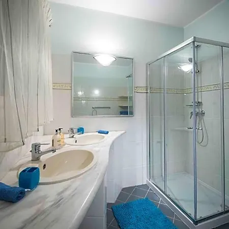 Sleeps 14 Pool Air Con Wifi Villa